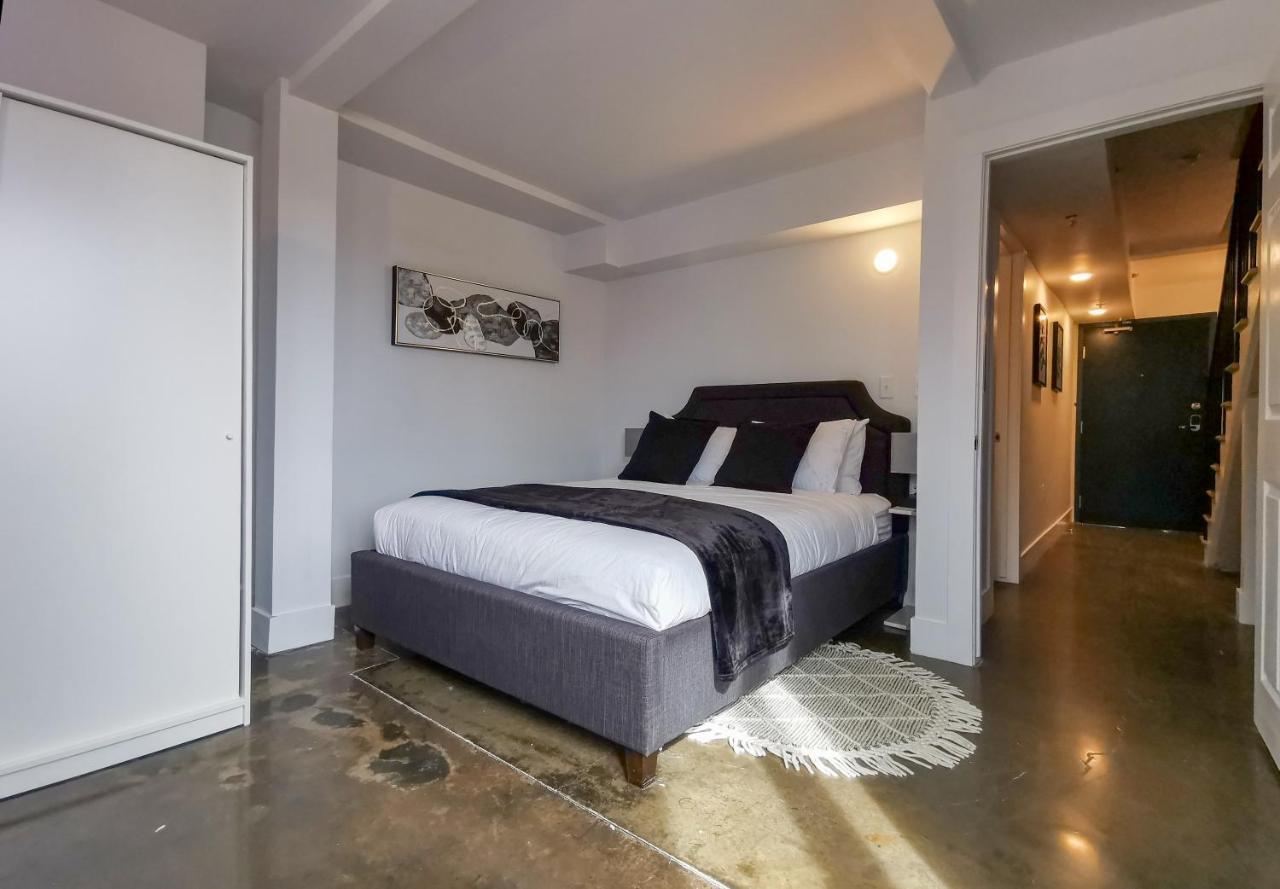 Cameo Hotel And Suites Халифакс Екстериор снимка