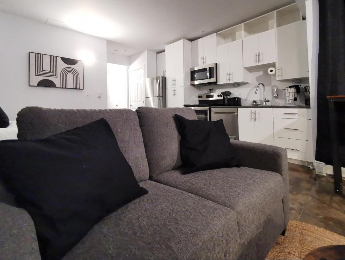 Cameo Hotel And Suites Халифакс Екстериор снимка