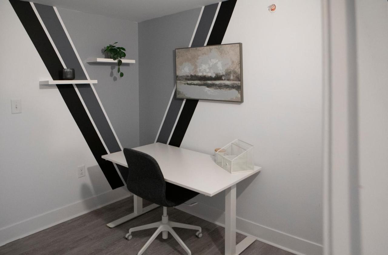 Cameo Hotel And Suites Халифакс Екстериор снимка